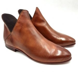 tan_leather_boots_side
